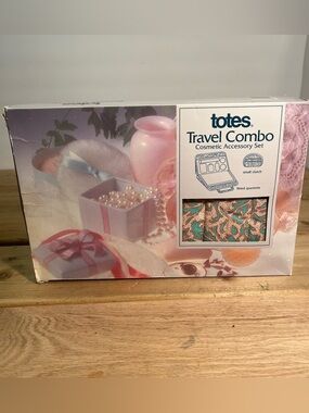 Vintage Cotton Floral Fabric Make Up Travel Bag Toiletries Set By Totes 1989